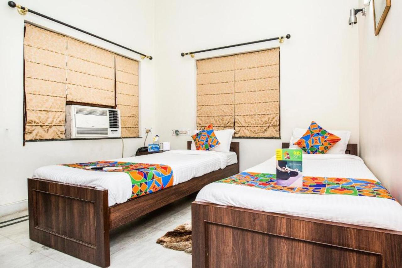 Hotel Ullash Residency Salt Lake Kolkata - Fully-Air-Conditioned-Hotel Spacious-Room With-Parking-Facility Salt Lake City Buitenkant foto